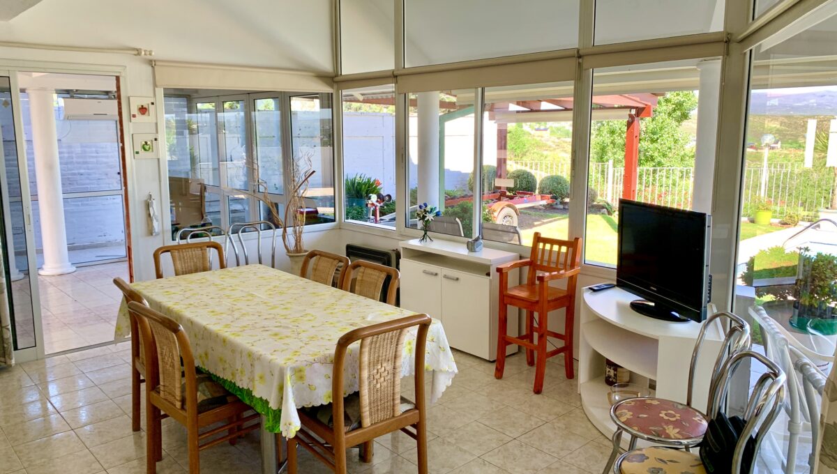 17D8A55E-F13E-4A0B-83C7-9EDAD9E2CCF7_1_201_a