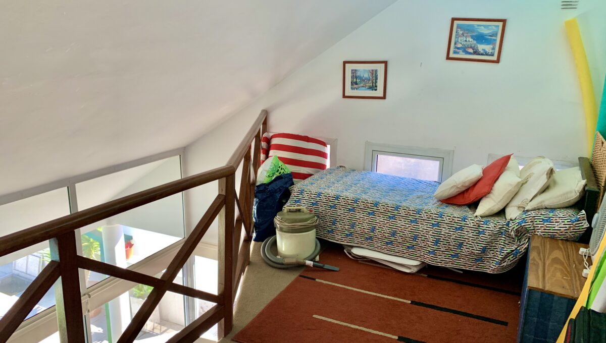 19B8C424-F8F8-45E2-A512-491B28D92E56_1_201_a