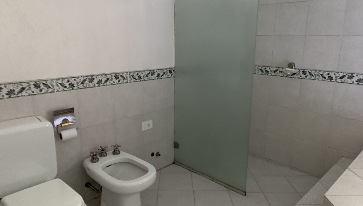 8D027A31-9657-48FB-9343-430439E83C35