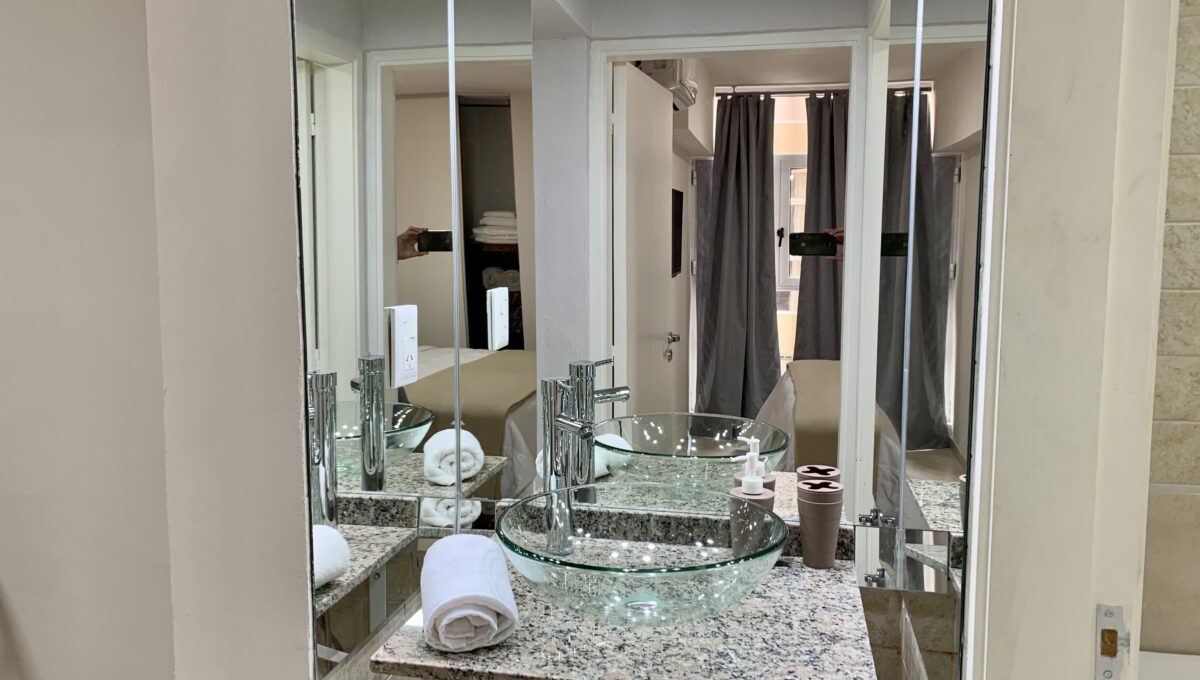 21539E9C-7DE1-4163-B7CF-85F891A8A581