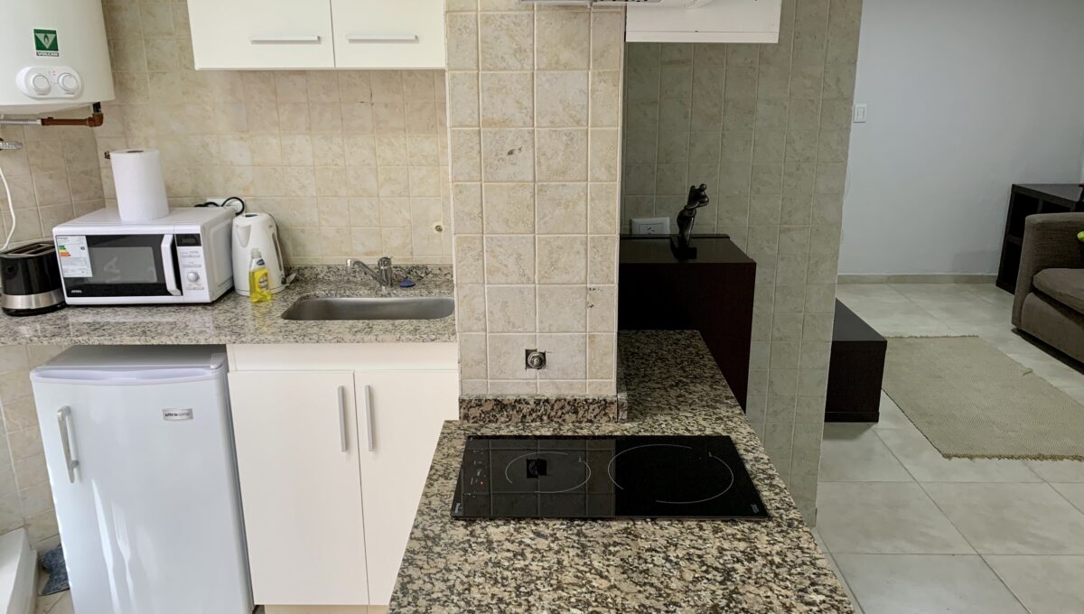 3C56E9C5-6494-444F-9123-131CE3E9AB9D