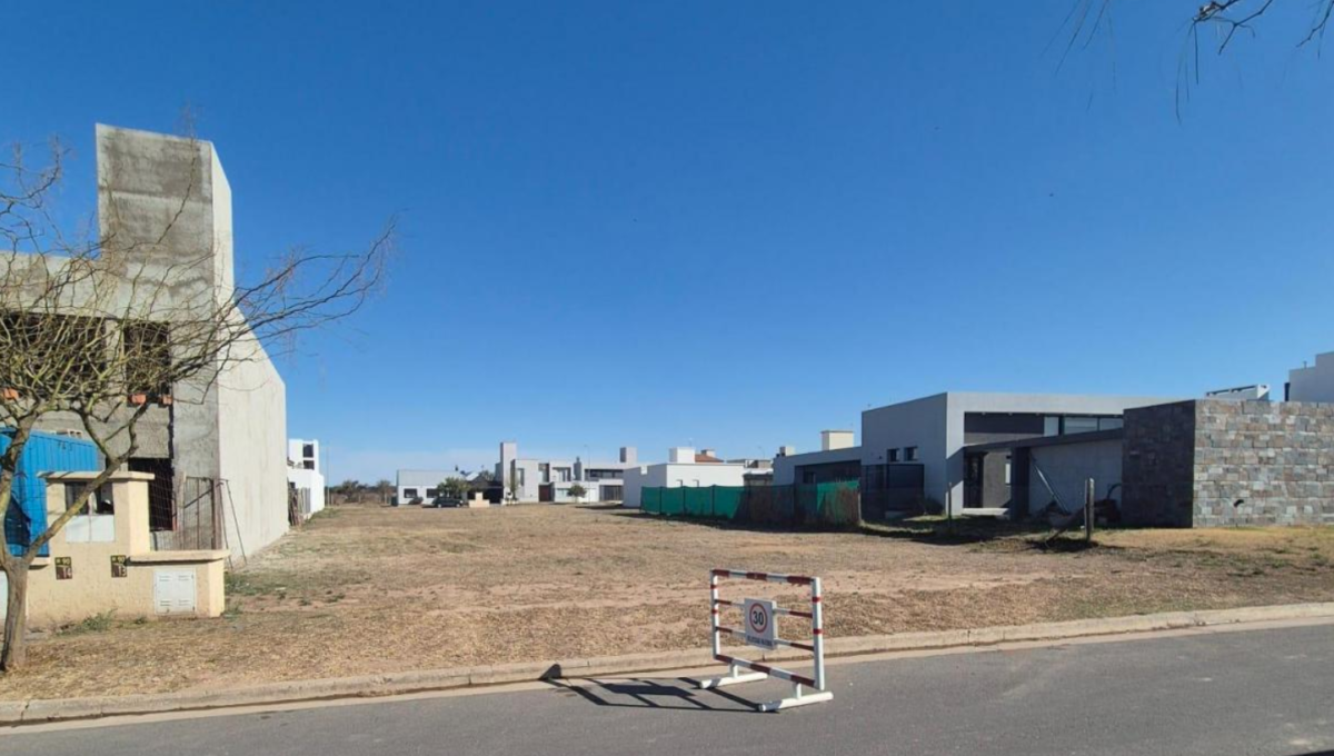 Captura de pantalla 2024-10-04 a la(s) 18.28.18